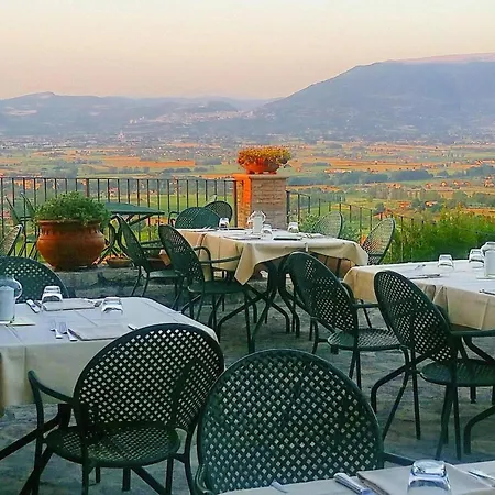 Agri-tourism Poggio Degli Olivi Passaggio Di - Peg021003-cyb * Bettona